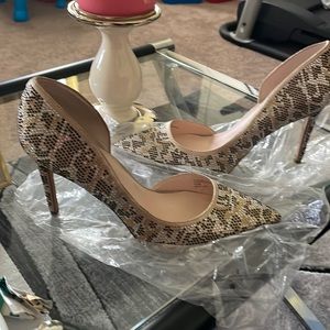 3” Black/Tan/Silver Women Hells Size 11M